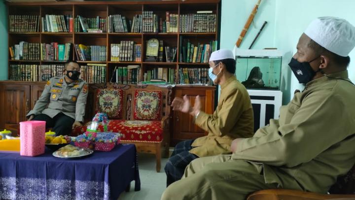 Ciptakan Kamtibmas Kondusif Kapolres Tubaba Sambangi Beberapa Tokoh di Tubaba.